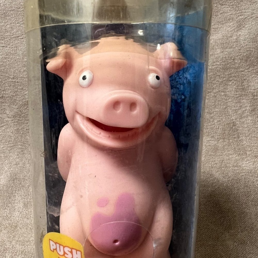 *Stinky Pig Push Belly* PlayMonster QuicklyPassLeft/RightBeforeHeToots New - Picture 3 of 4